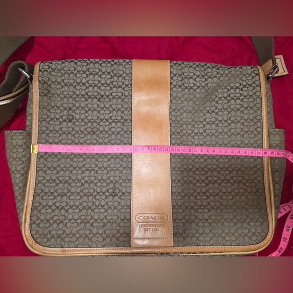 Coach Men's Olive and Tan Signature Messenger Bag - Picture 7 of 16